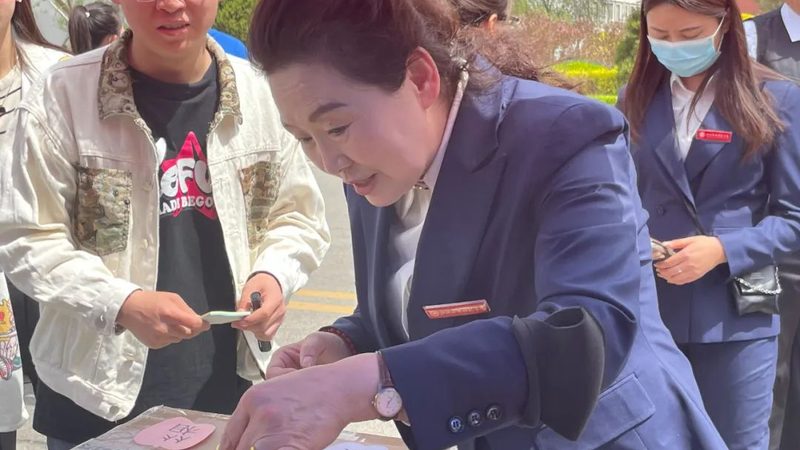 行业背景：成都广告传媒行业的蓬勃发展